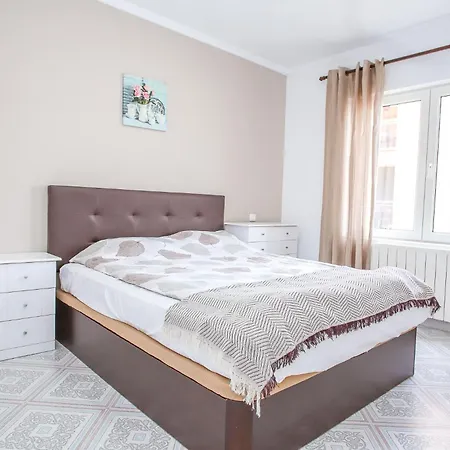 Modernist Daire